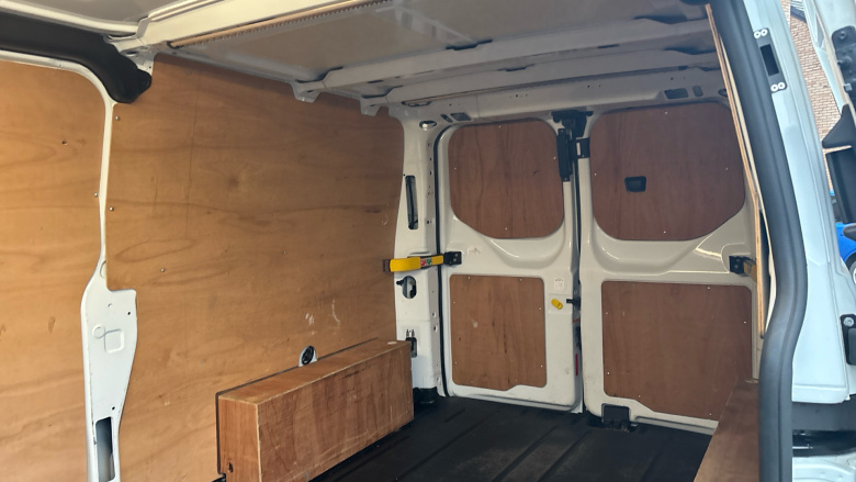 Ford Transit Custom 290 L2 Diesel Fwd 2.0 EcoBlue 170ps Low Roof Sport Van